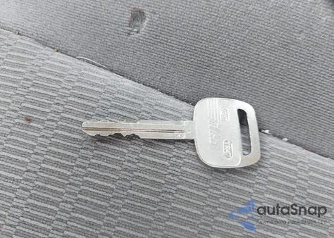 2005 Toyota Camry Le from USA, damaged, VIN 4T1BE32K05U066635